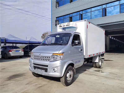 程力十八分公司 國六長安神騏T20冷藏車，城市冷鏈運輸的可靠伙伴
